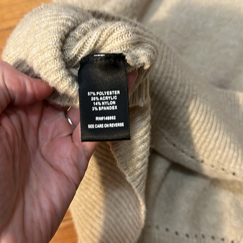 Torrid Tank and Cardigan Set - Picture 7 of 11